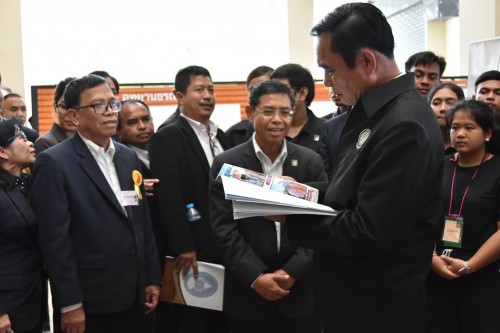 นายกฯ รับฟังแนวทางดำเนินงานวิทยาเขตสตูล