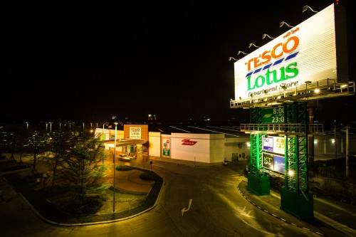 Tesco Lotus pylon