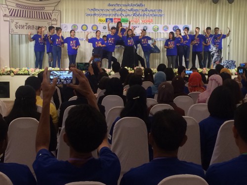 1017D55E-10D7-45D6-99D8-44B12635A76B