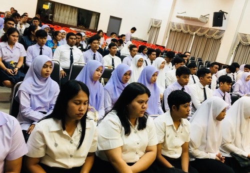 40FD99AF-D0E0-41AA-B8E9-008B67F15203