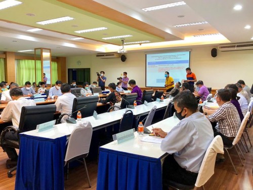 E9123F73-5580-4D94-A0FE-24A00AB8B964