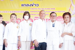 26j857DSCF1417-102